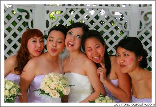 silly weddin pose